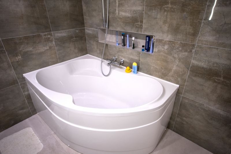 Luxury Bathtub Features